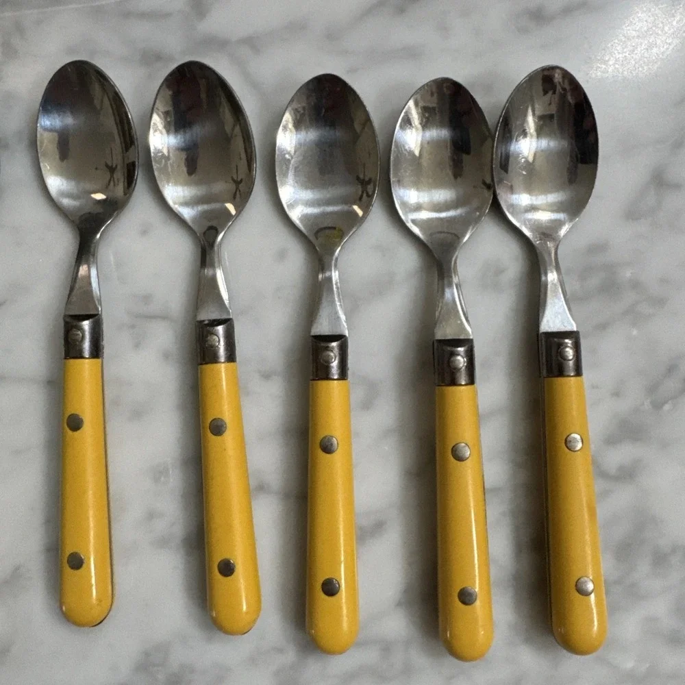 Vtg JMP marketing 19 Piece Yellow Handle Stainless Flatware  Made In Taiwan